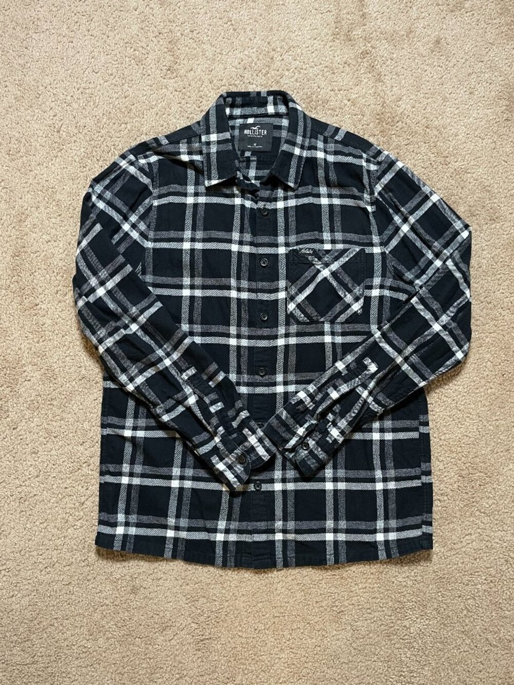 Hollister Black and White Plaid Flannel Shirt